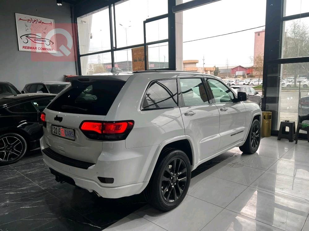 جيب جراند شيروكي